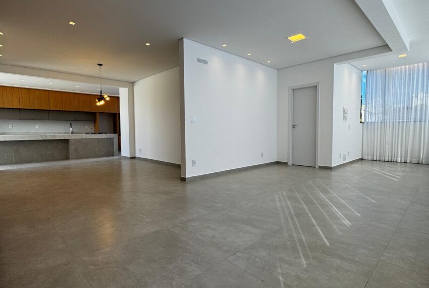 WhatsApp Image 2025-06-24 at 10.33.50 (2)