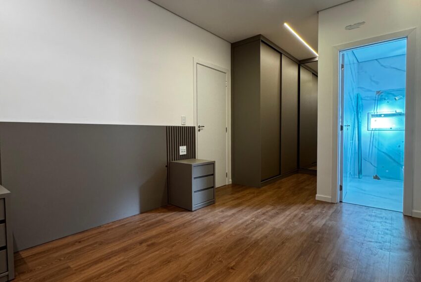 WhatsApp Image 2025-06-24 at 10.33.55 (1)